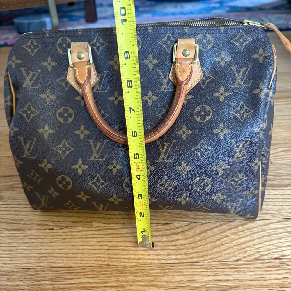 AUTHENTIC LOUIS VUITTON LV Monogram Speedy 30